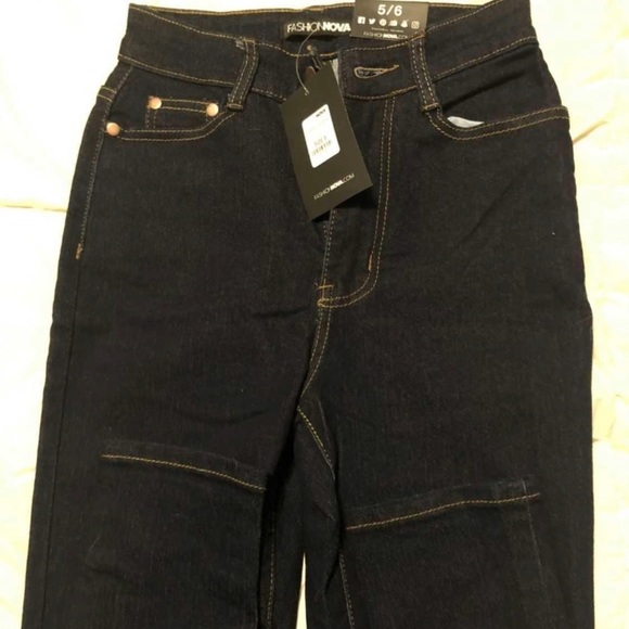 NWT High Rise Jeans - Picture 1 of 3